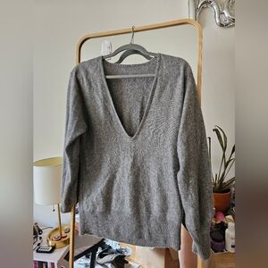 Cashmere V-Neck Sweater